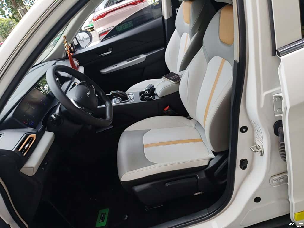 DongFeng E70, 2023 15