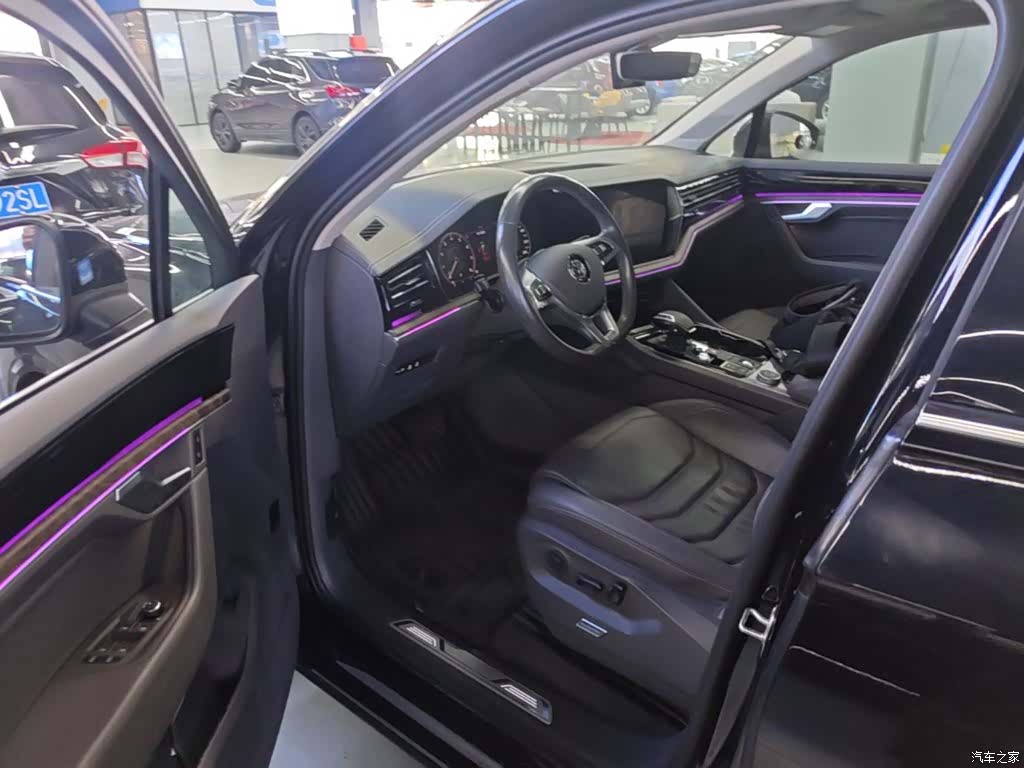 Volkswagen Touareg, 2020 16