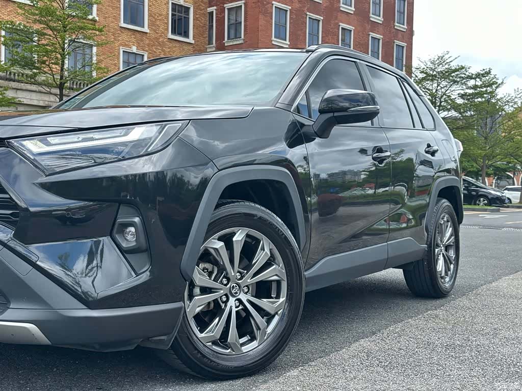 Toyota RAV4, 2024 15