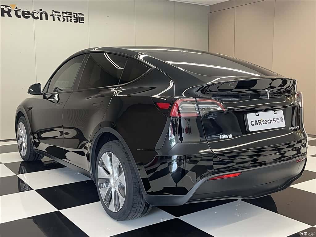 Tesla Model Y, 2022 7