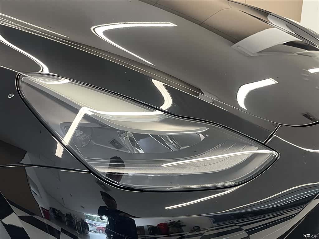 Tesla Model Y, 2022 9