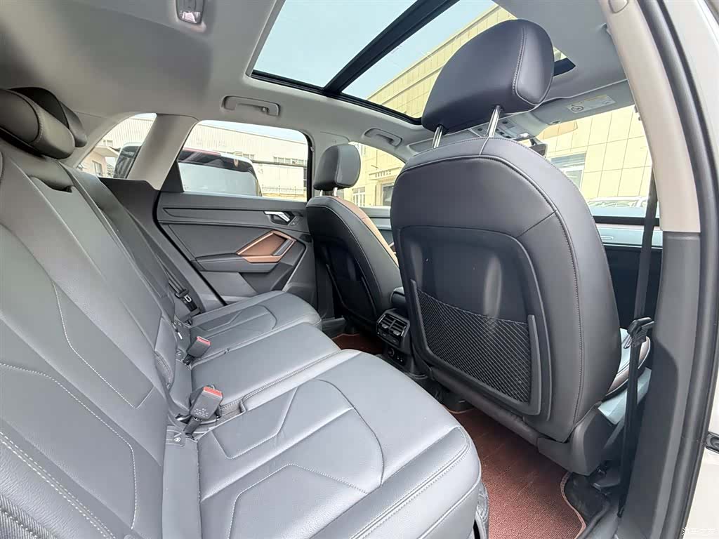 Audi Q3, 2023 11