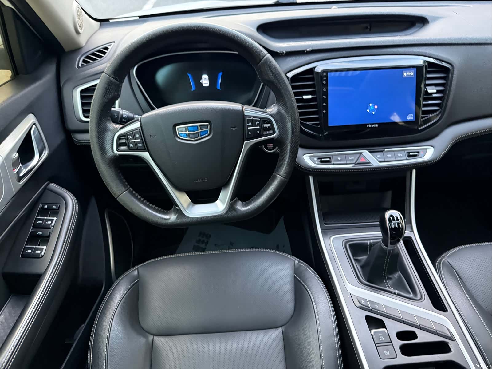 Geely X6, 2019 11