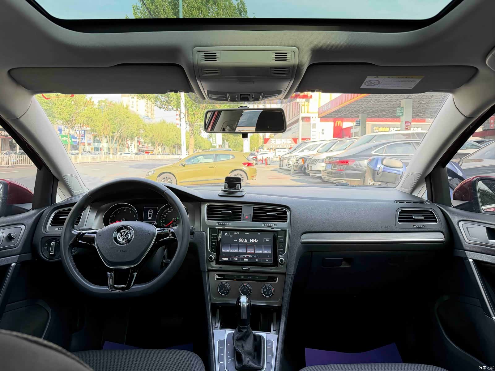 Volkswagen Golf, 2015 все фото