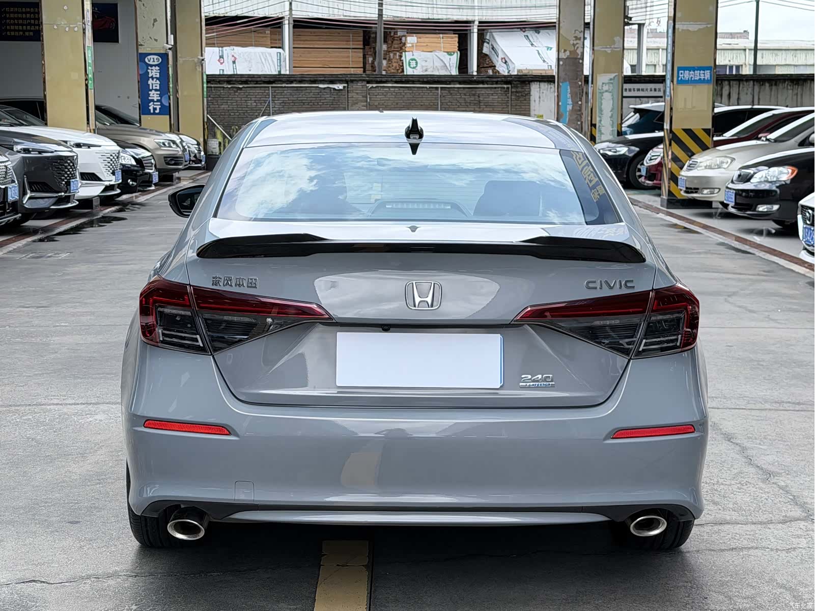 Honda Civic, 2025 11