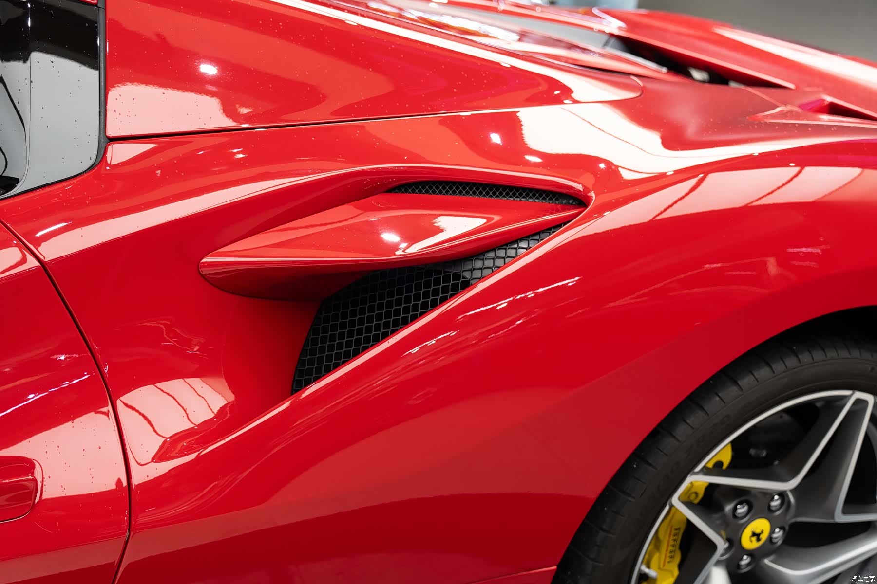 Ferrari F8, 2022 15