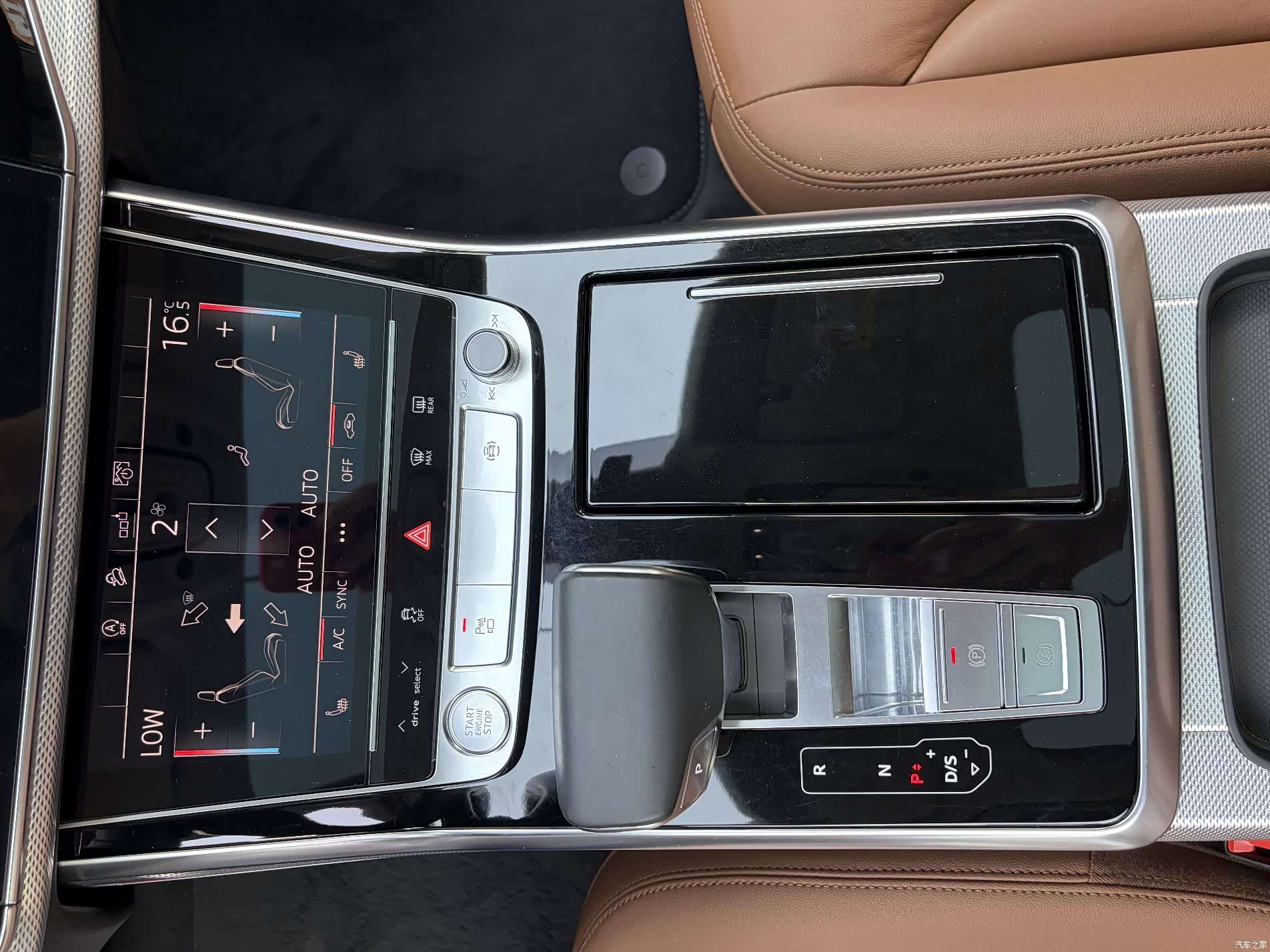 Audi Q8, 2020 все фото