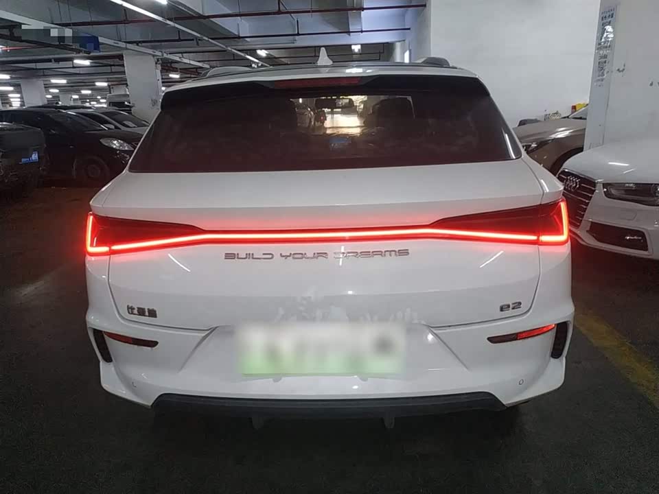 BYD e2