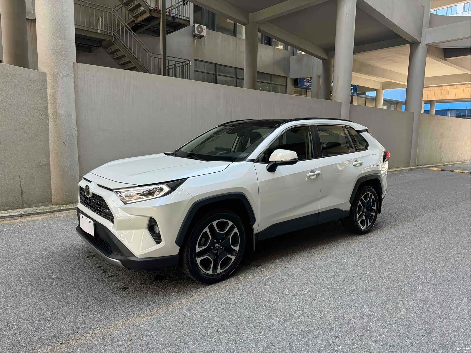 Toyota RAV4, 2020 1