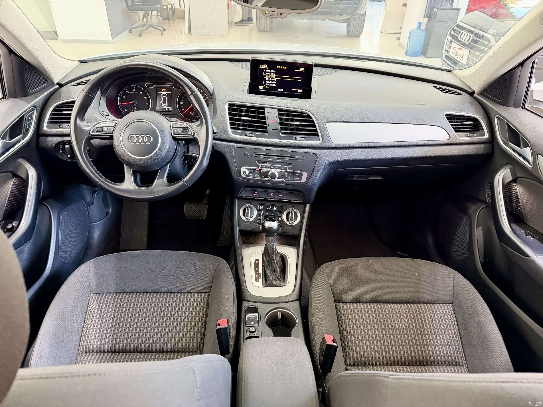 Audi Q3, 2016 все фото