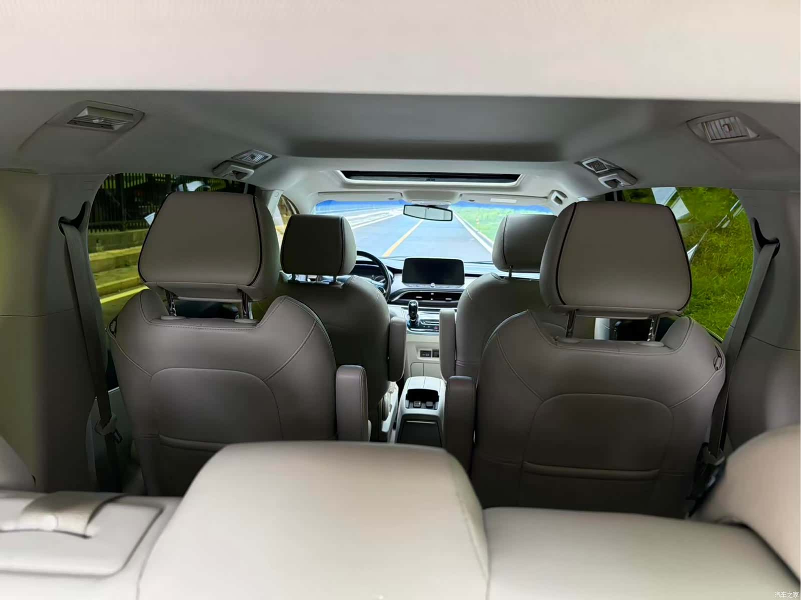Buick GL8, 2020 8