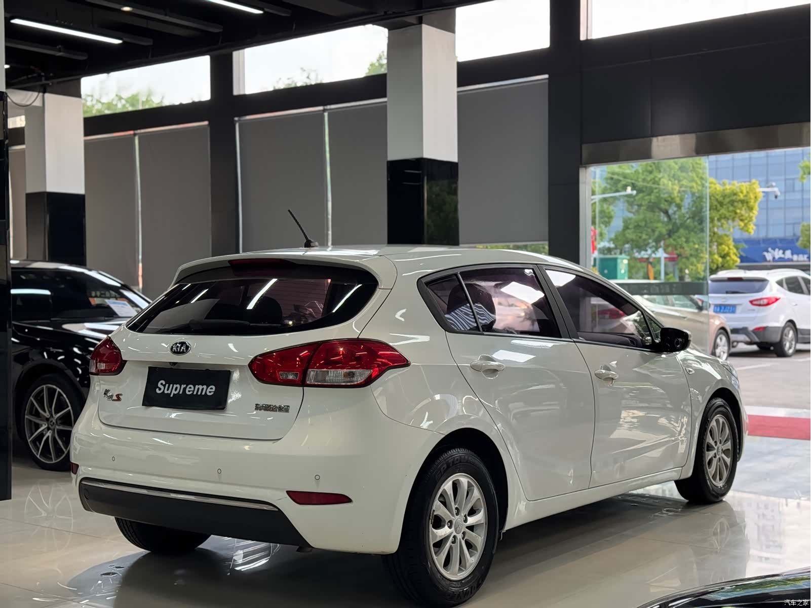 Kia K3, 2015 8