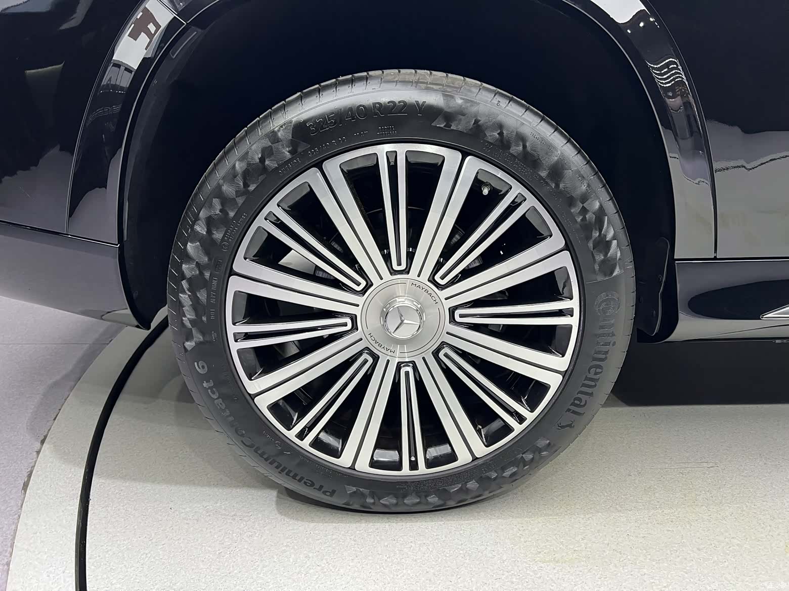 Maybach GLS, 2023 21