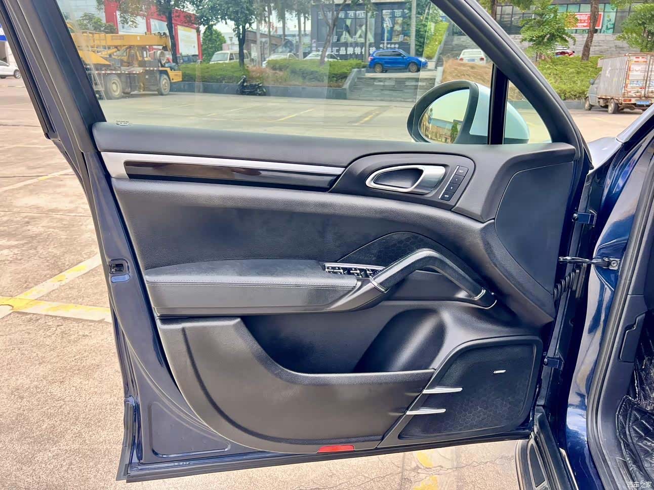 Porsche Cayenne, 2012 24
