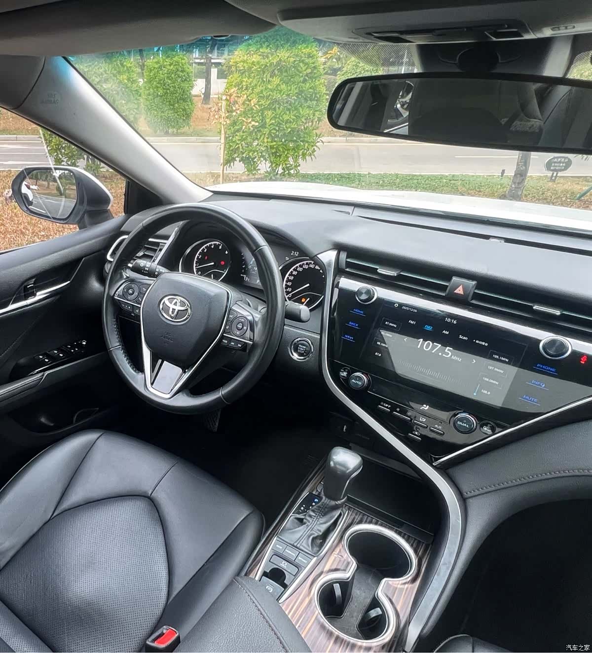 Toyota Camry, 2020 10