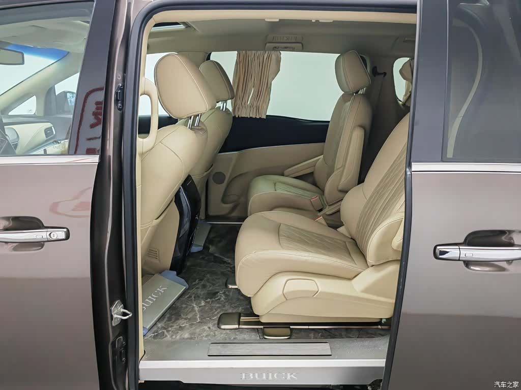 Buick GL8, 2023 15