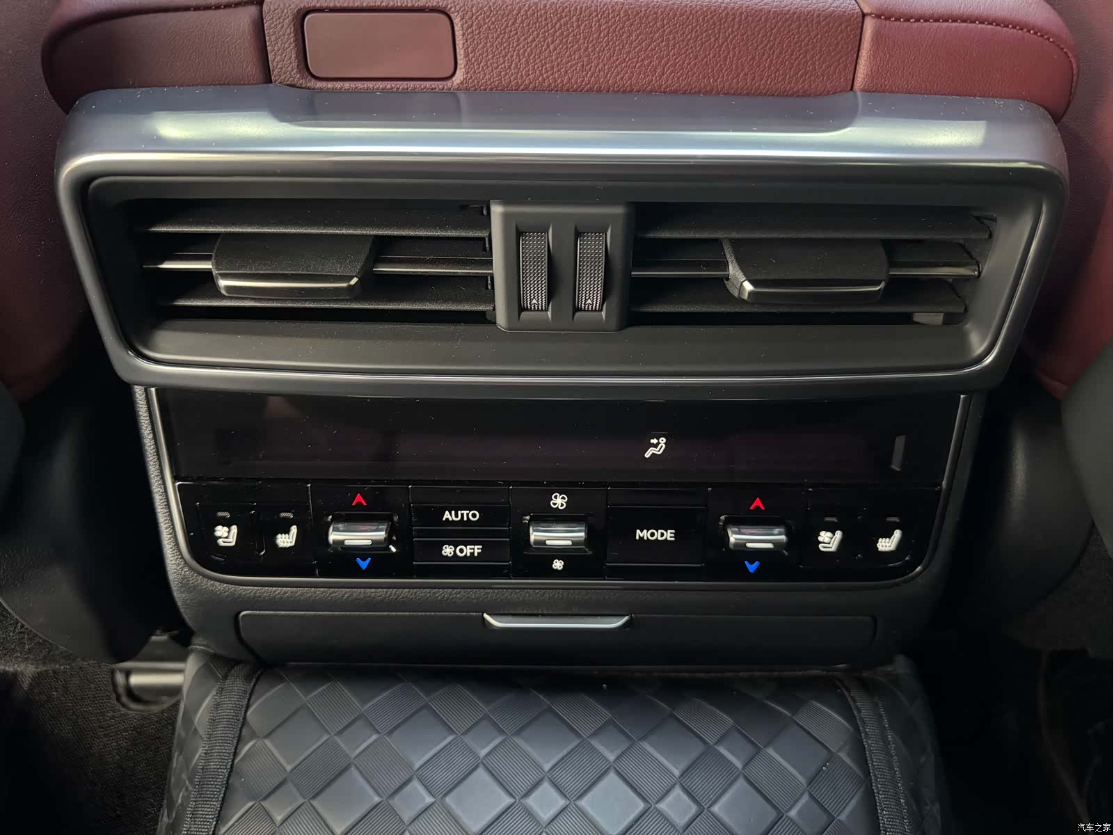 Lexus LX, 2026 18