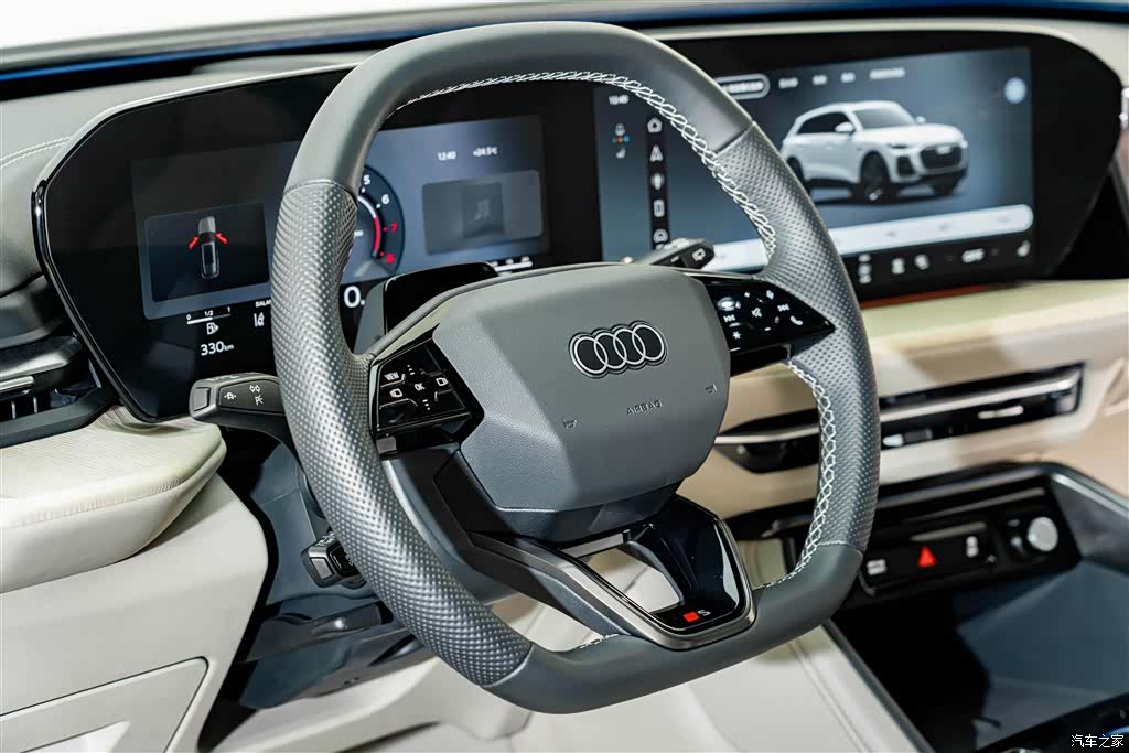 Audi Q5L, 2026 11