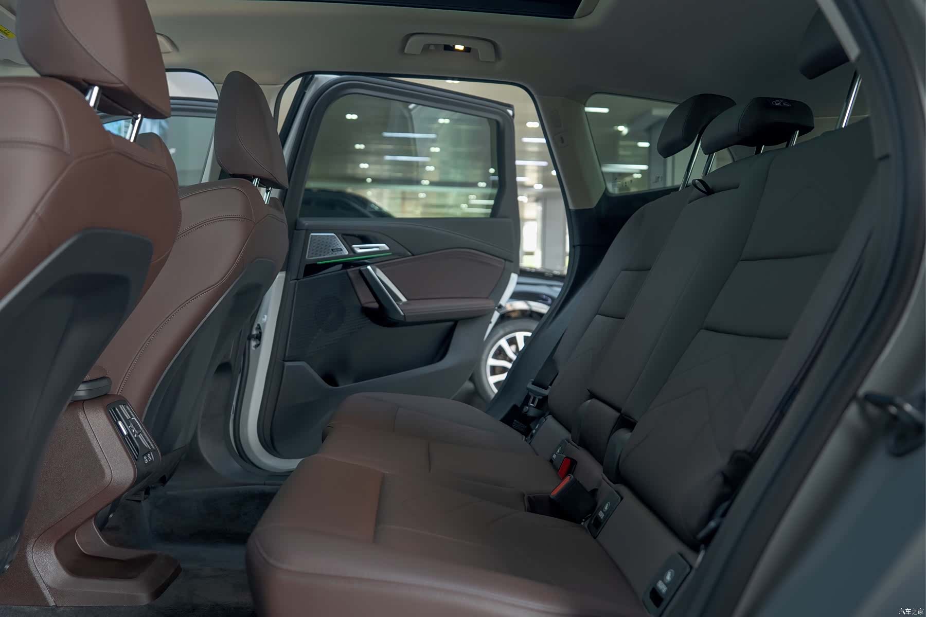 BMW X1, 2025 13