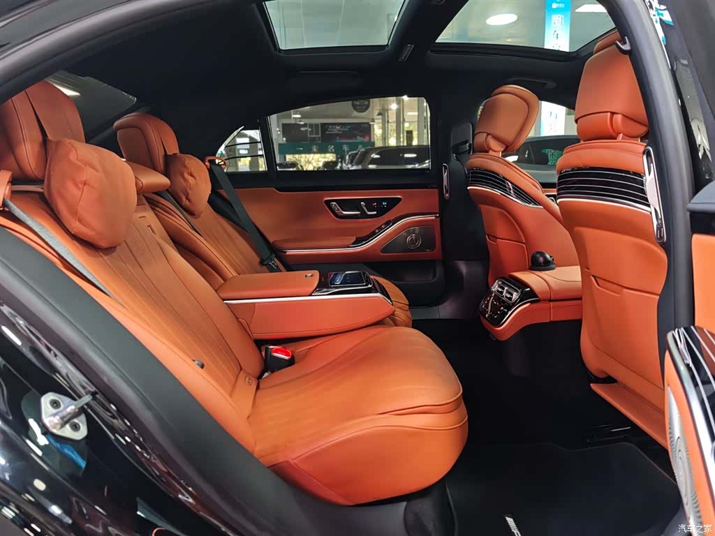 Mercedes-Benz S-Class, 2023 26
