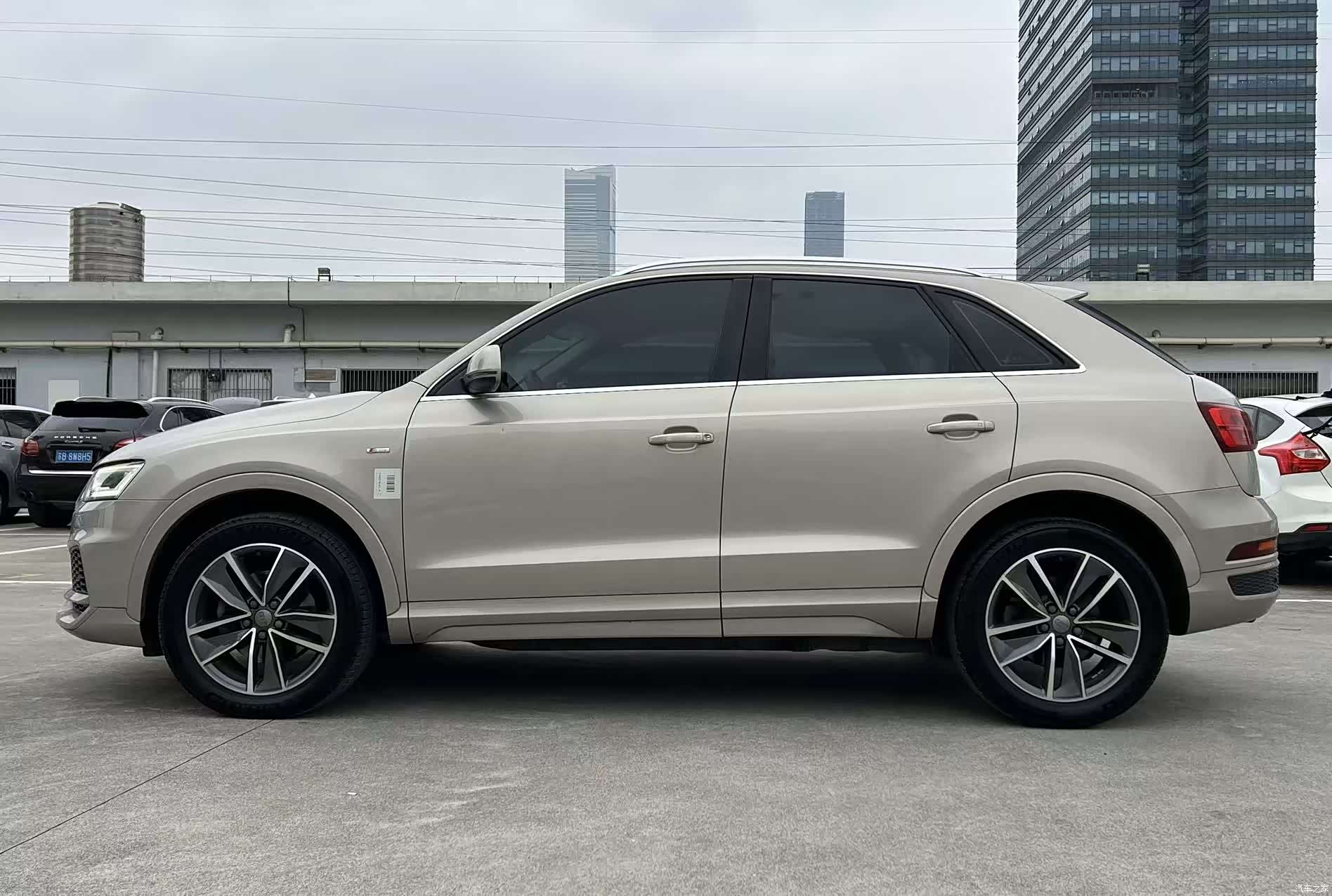 Audi Q3, 2019 11