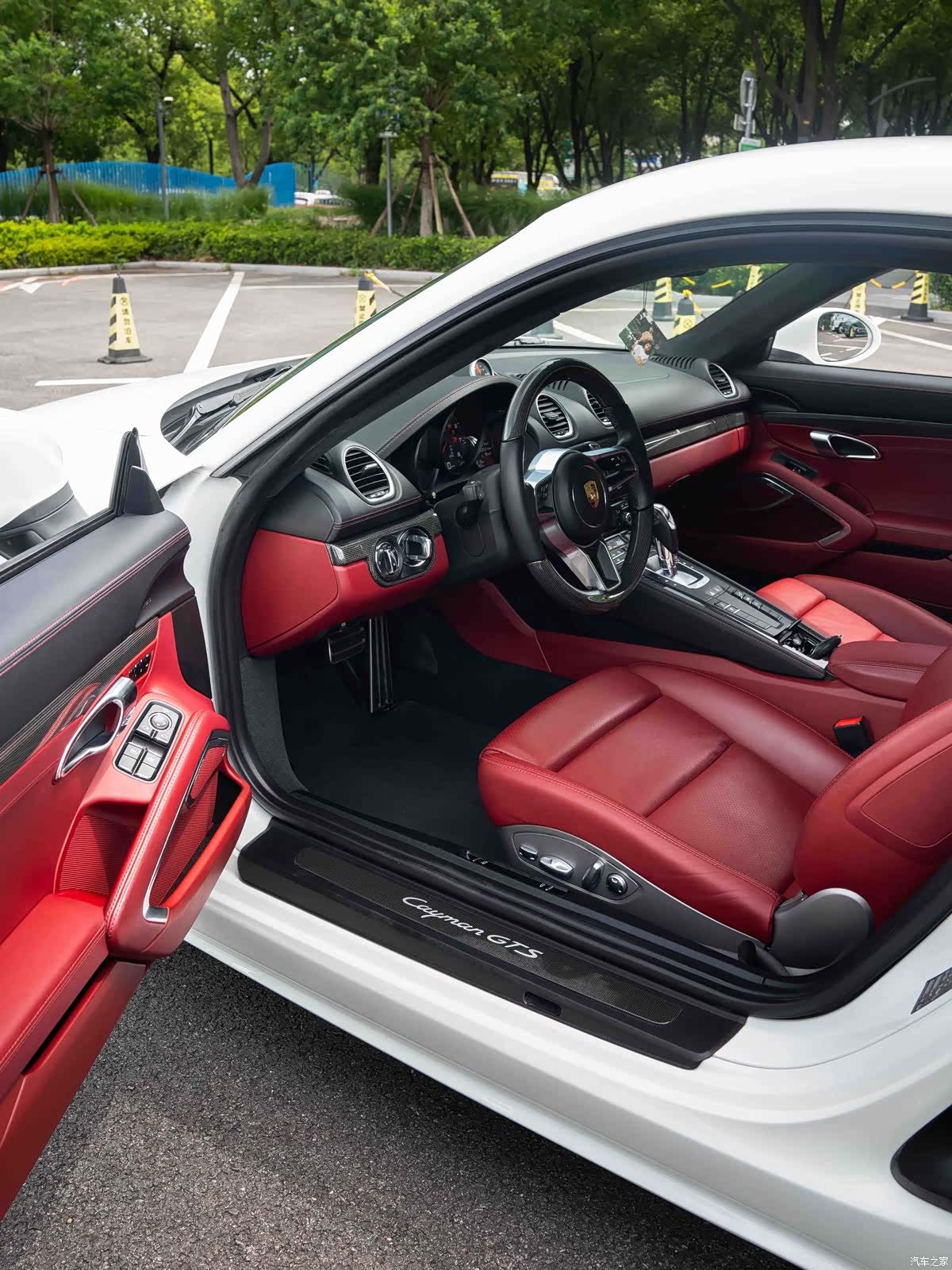 Porsche Cayman, 2018 8