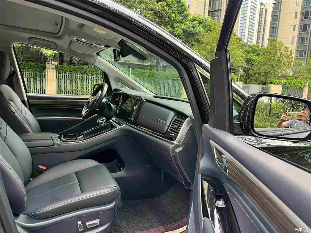 Trumpchi M8, 2021 8