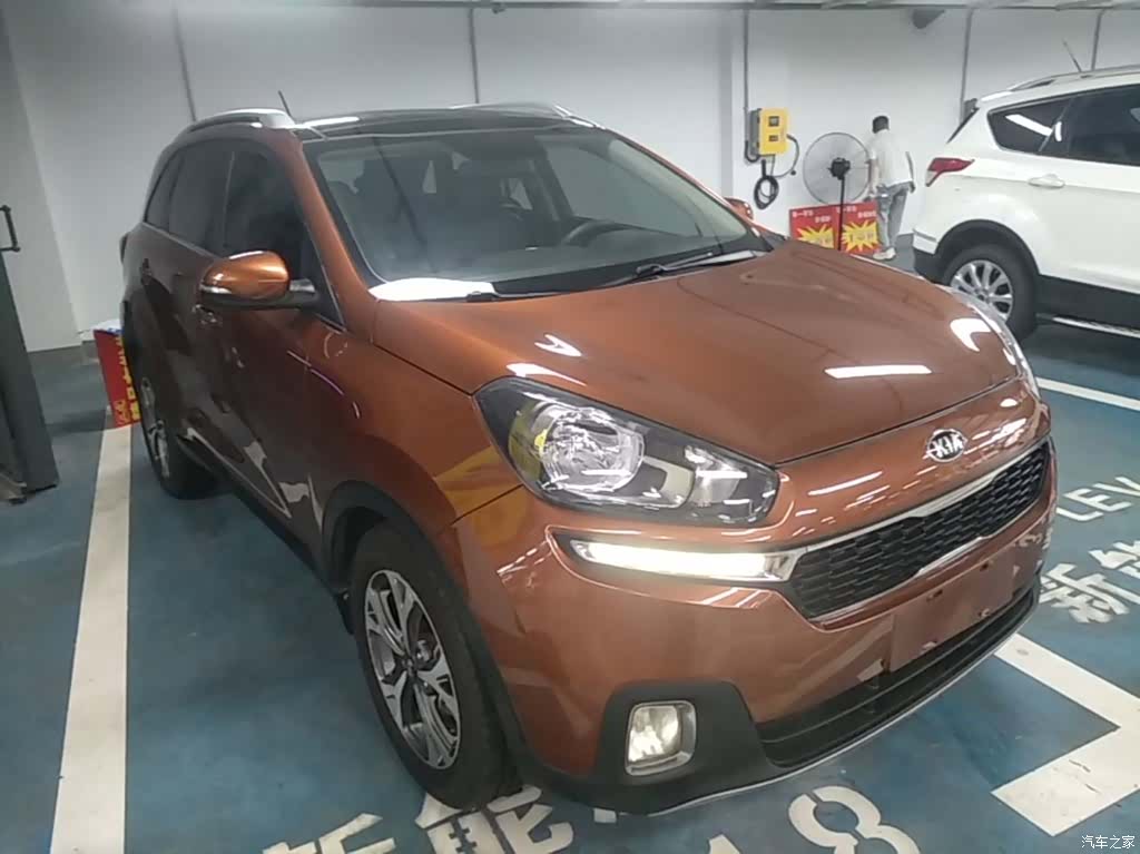 Kia KX3, 2016 4