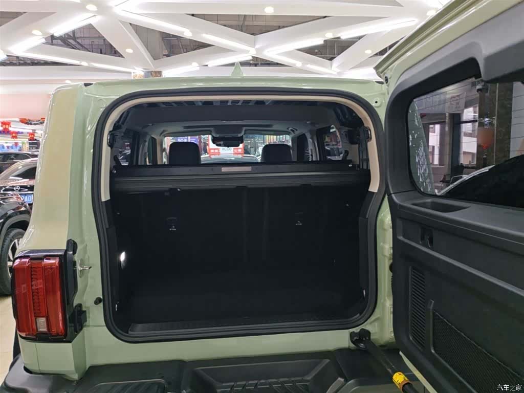 Tank 300, 2022 19