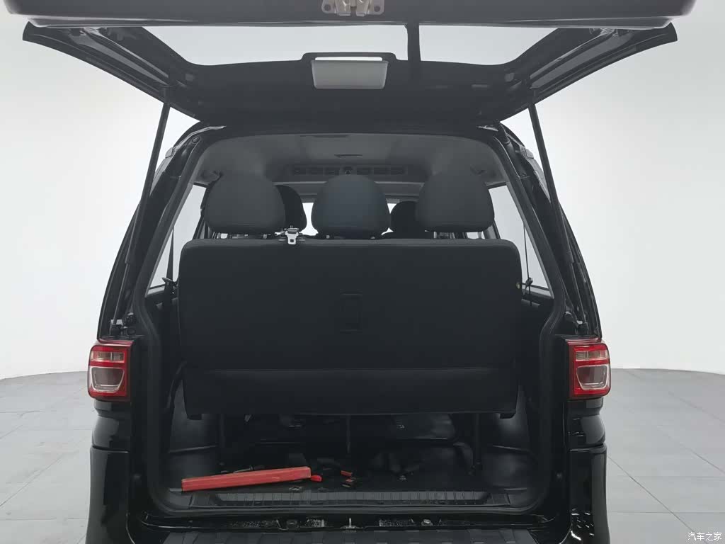 DongFeng M5L, 2022 16