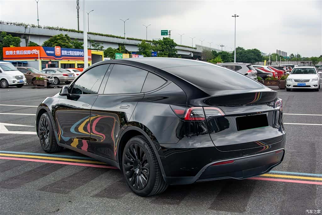 Tesla Model Y, 2022 6