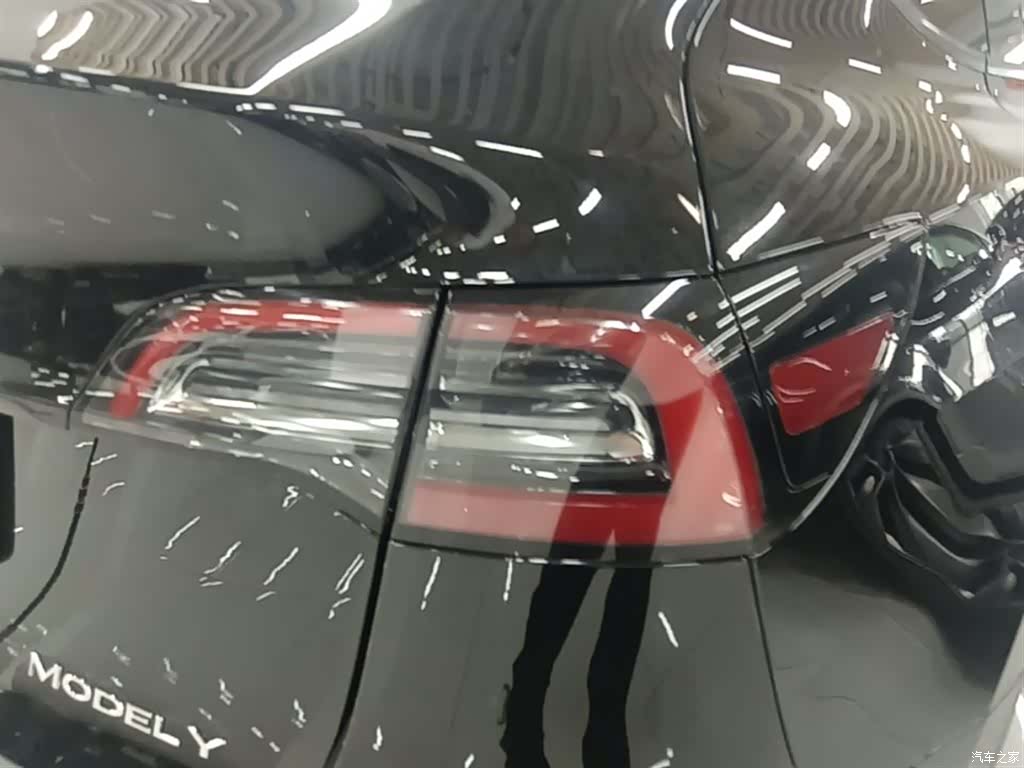 Tesla Model Y, 2023 8