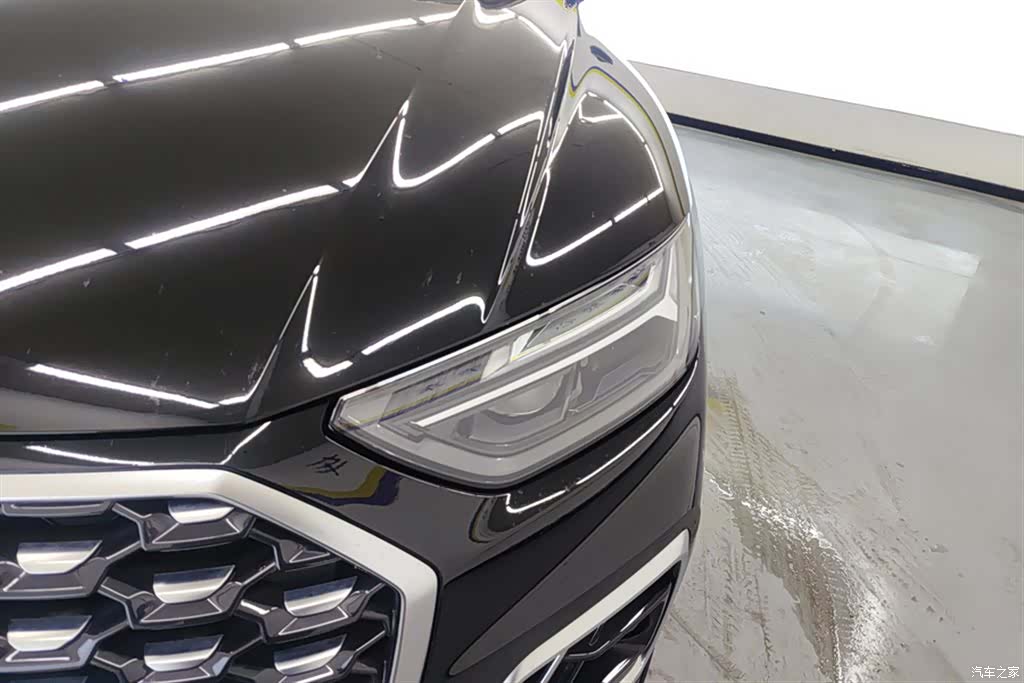 Audi Q5L, 2022 все фото