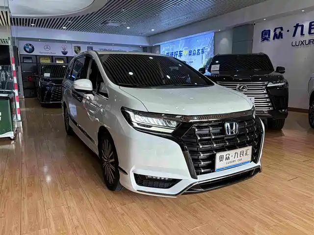 Honda Elysion 2022 — купить из Китая под заказ