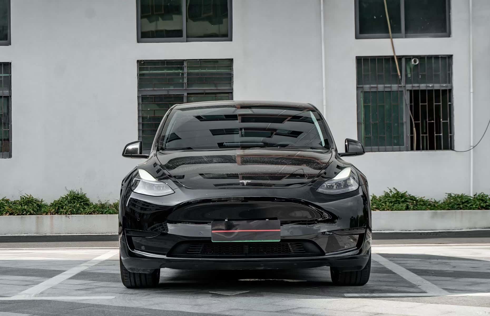 Tesla Model Y, 2023 2