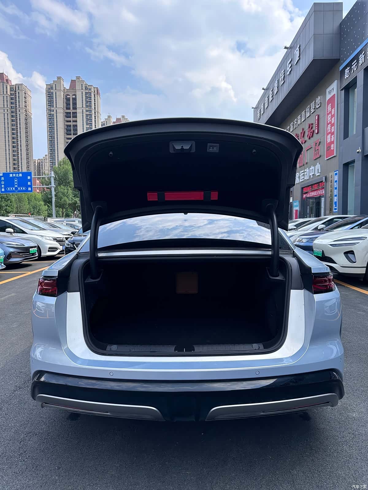 BYD Han, 2025 11