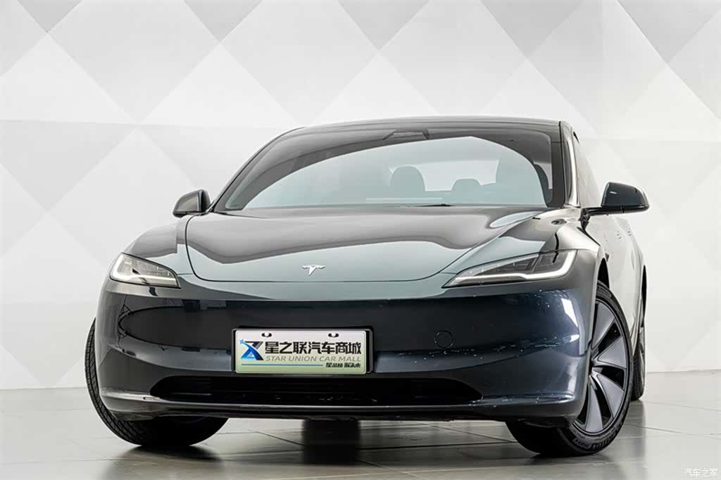 Tesla Model 3, 2024 3