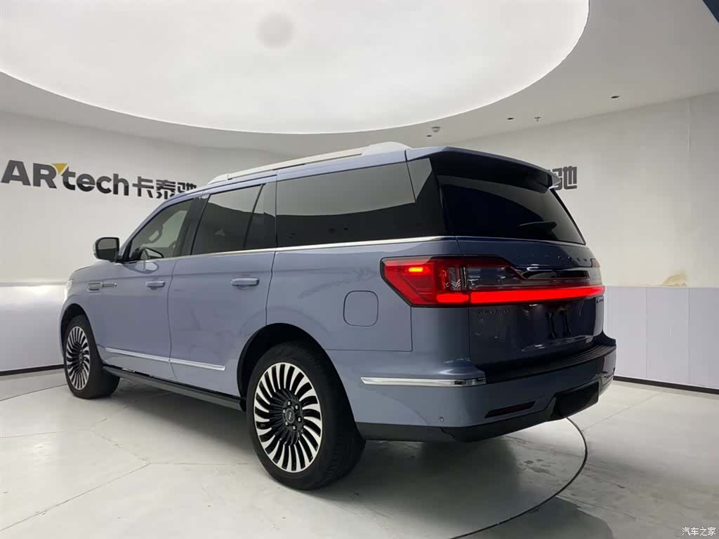Lincoln Navigator, 2021 7