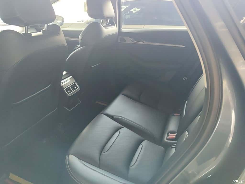Geely Preface, 2022 17
