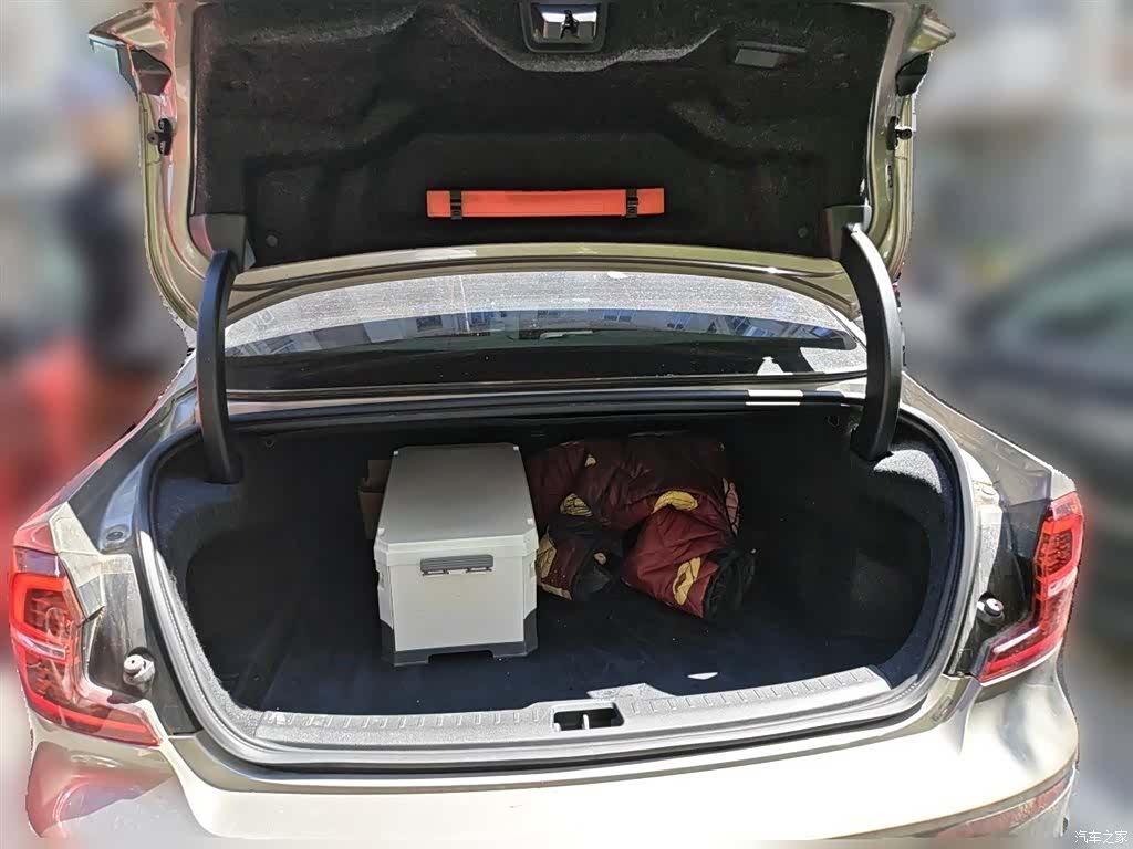 Volvo S60, 2021 10