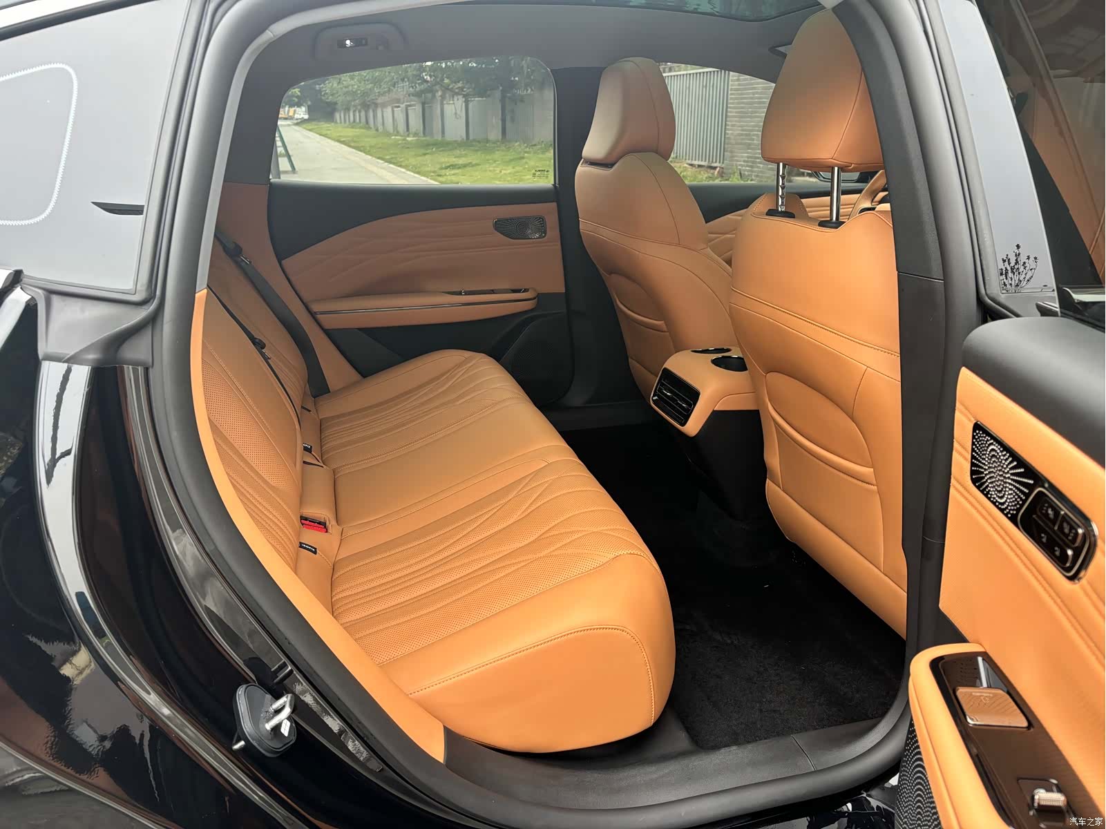 Geely 8, 2026 8
