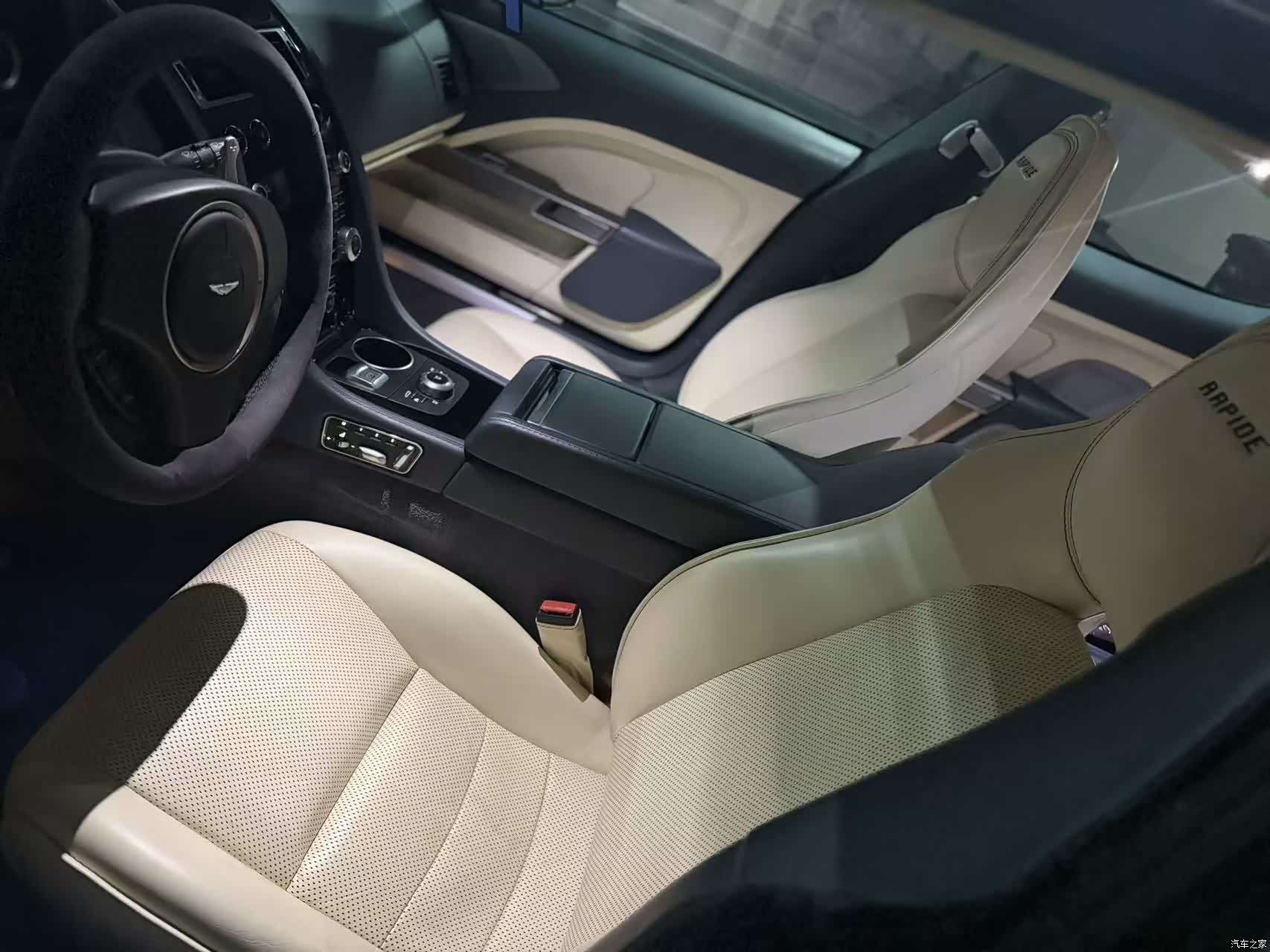 Aston Martin Rapide, 2012 6