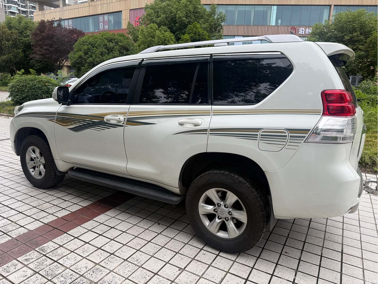 Toyota Prado, 2011 3