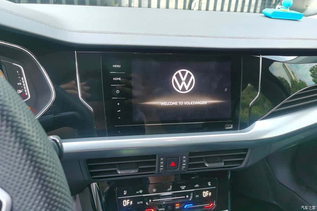 Volkswagen Passat, 2024 13