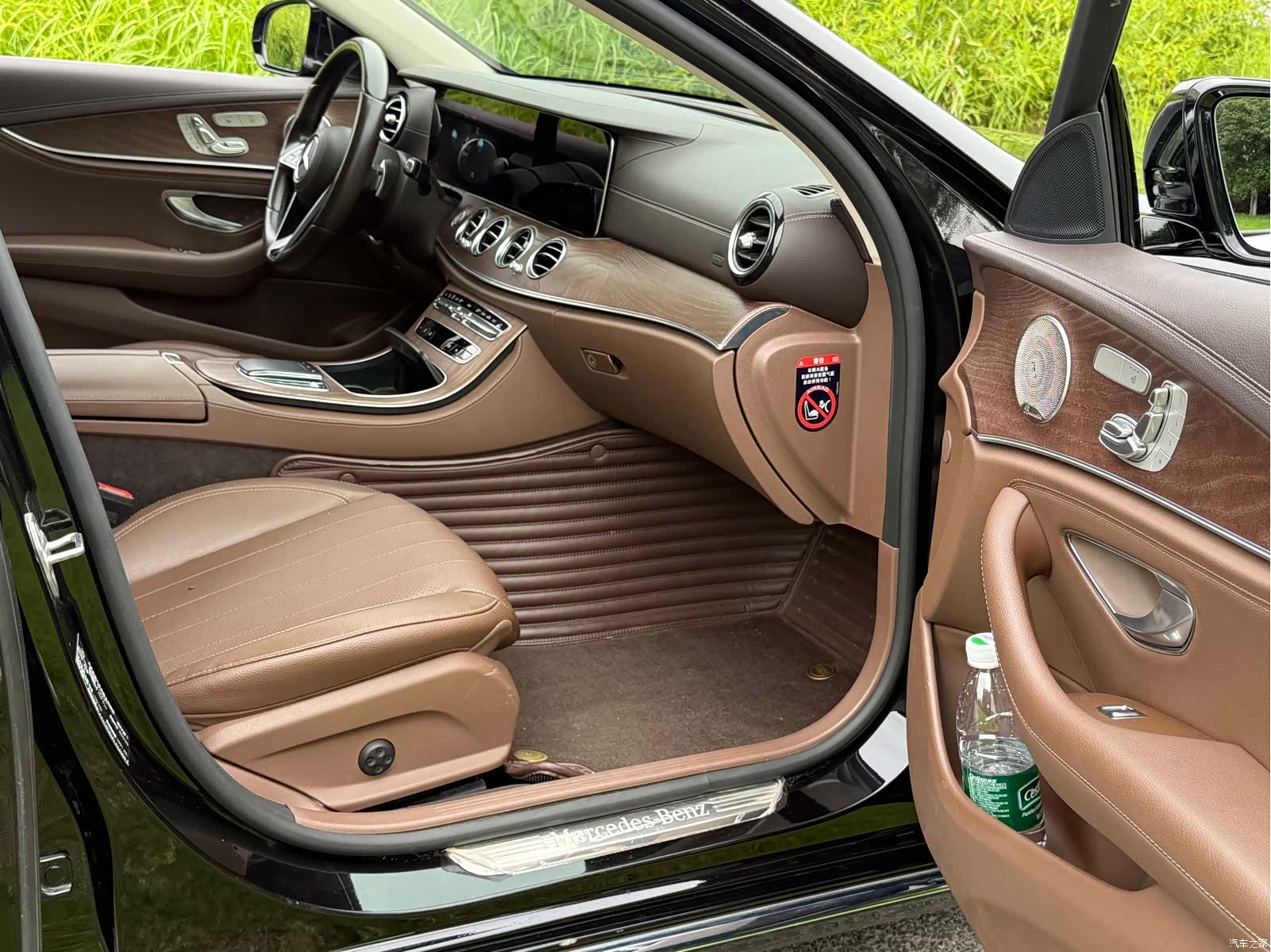 Mercedes-Benz E-Class, 2023 6