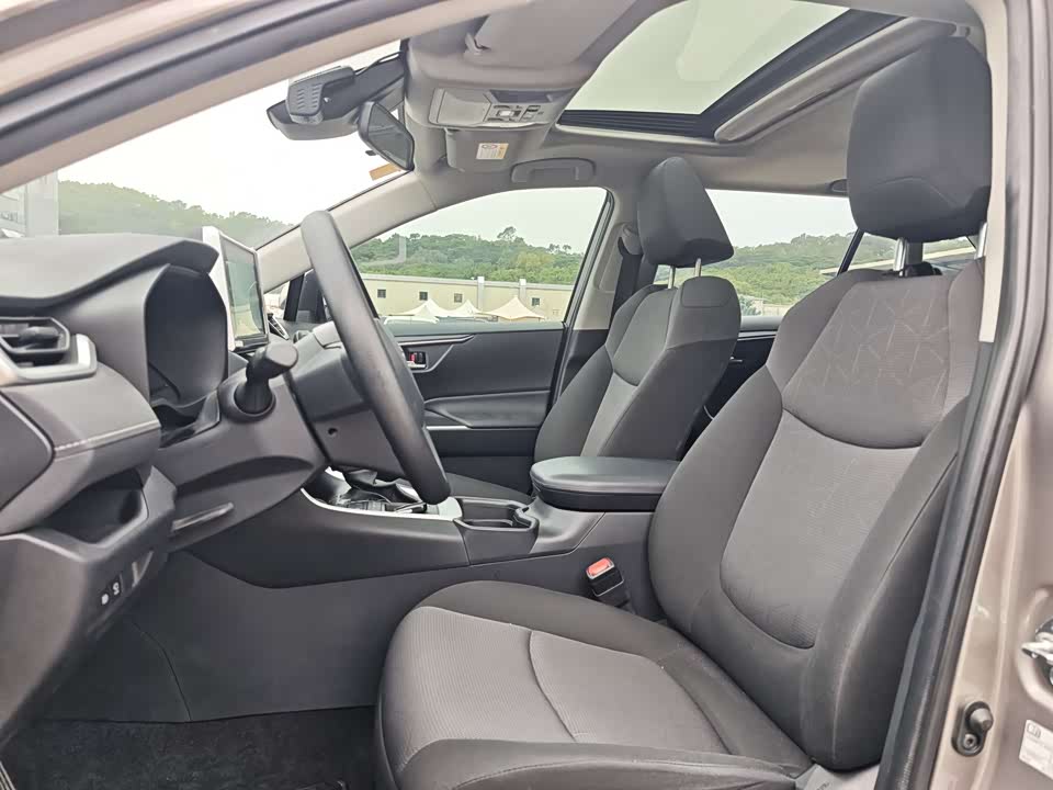 Toyota RAV4 Rongfang