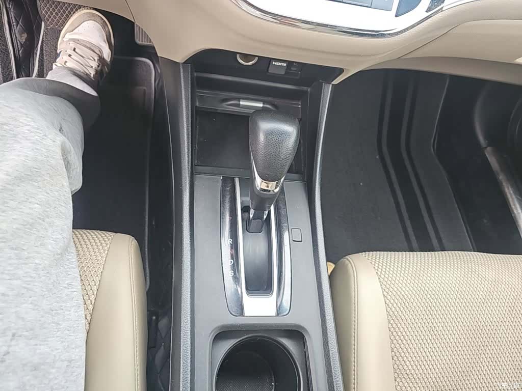 Honda Jade, 2014 14