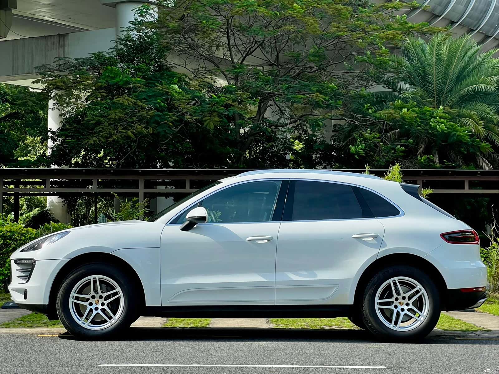 Porsche Macan, 2016 все фото