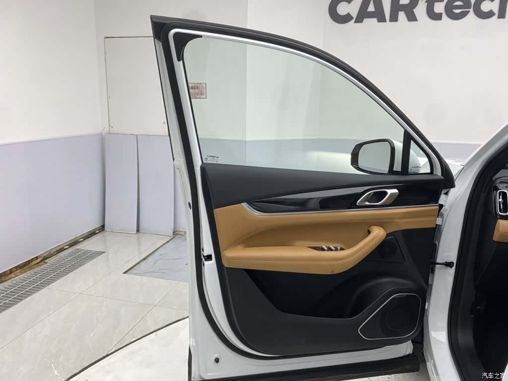 Geely Boyue, 2026 16
