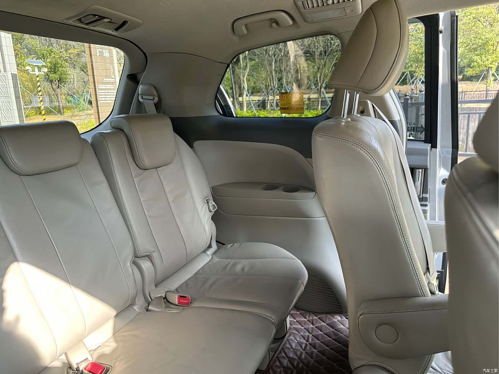 Toyota 7, 2010 9